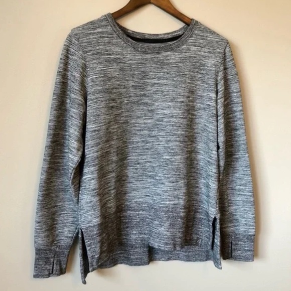 L.L. Bean Athleisure Soft Stretchy Relaxed Long Sleeve Comfy Sweatshirt Top Grey - Picture 12 of 12